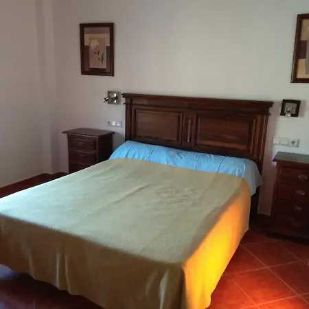 Hostel Olivar Pajaron *